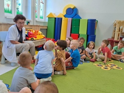  (photo)
