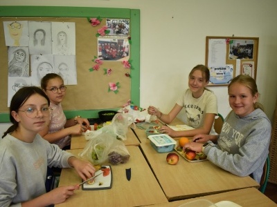 (photo)