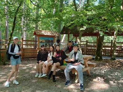  (photo)