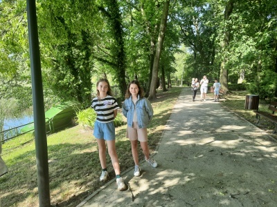  (photo)