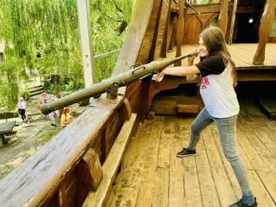  (photo)