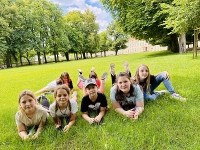  (photo)