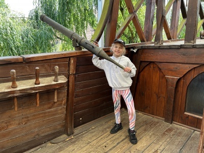  (photo)