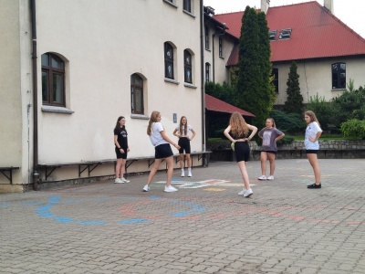  (photo)