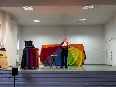 (photo)