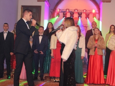  (photo)