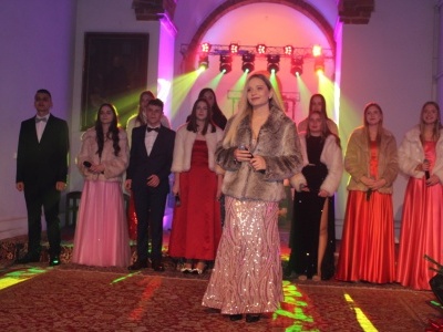  (photo)