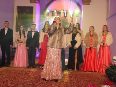 (photo)