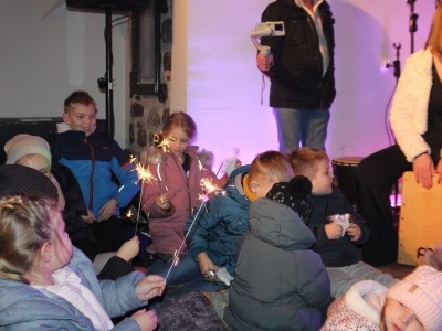  (photo)