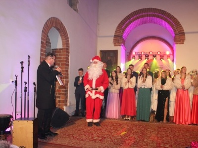  (photo)