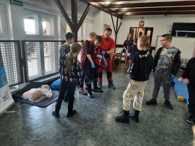  (photo)