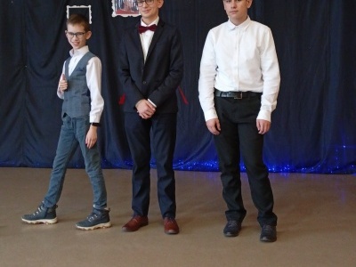  (photo)