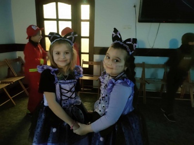  (photo)