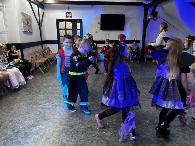  (photo)