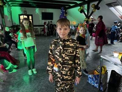  (photo)