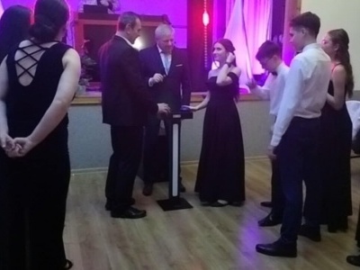 (photo)