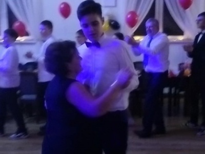  (photo)