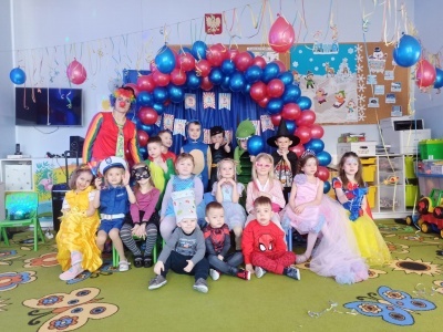  (photo)