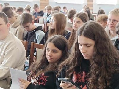  (photo)