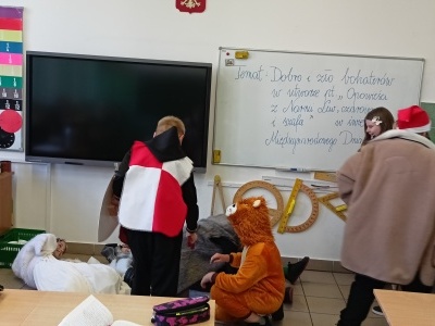  (photo)