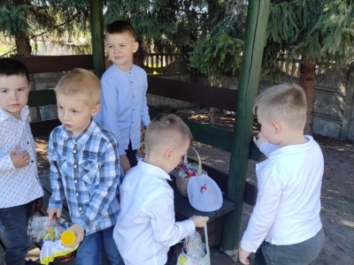  (photo)
