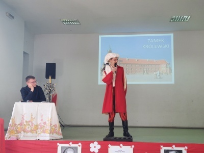  (photo)