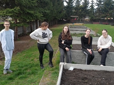  (photo)
