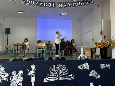  (photo)