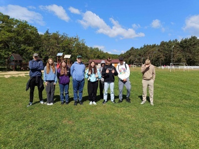  (photo)