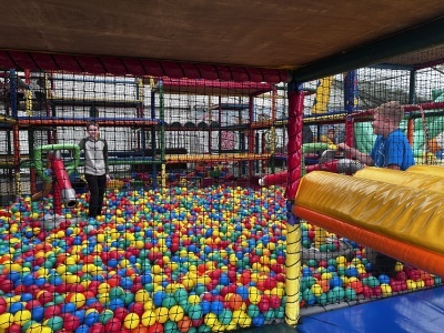  (photo)