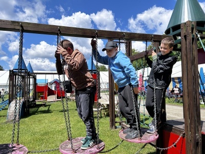  (photo)