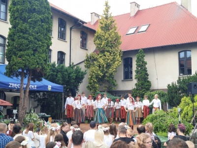  (photo)