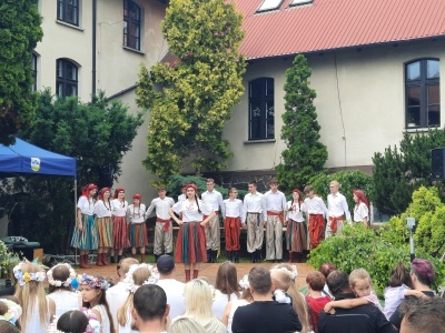  (photo)