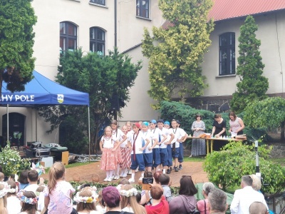  (photo)