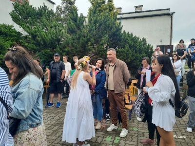  (photo)