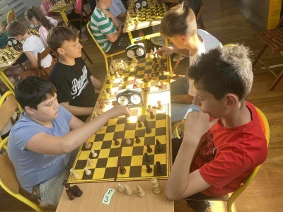 (photo)