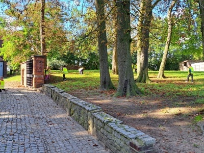  (photo)