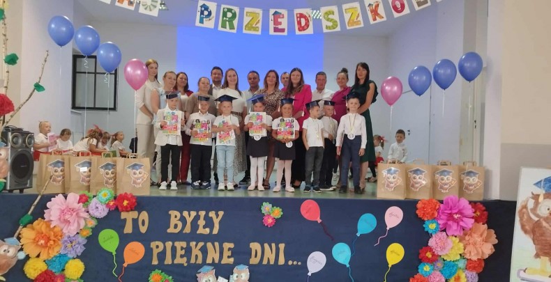 Uroczyste pożegnanie absolwentów przedszkola.